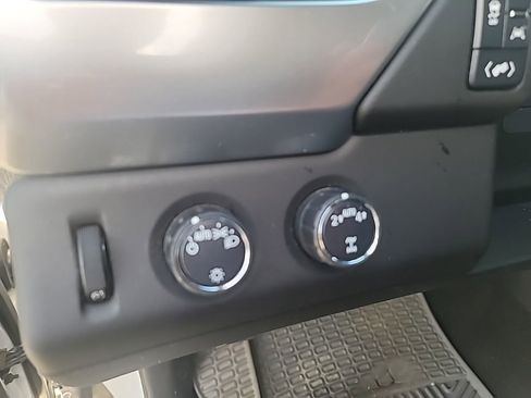 Used 2017 Chevrolet Tahoe LT image 14