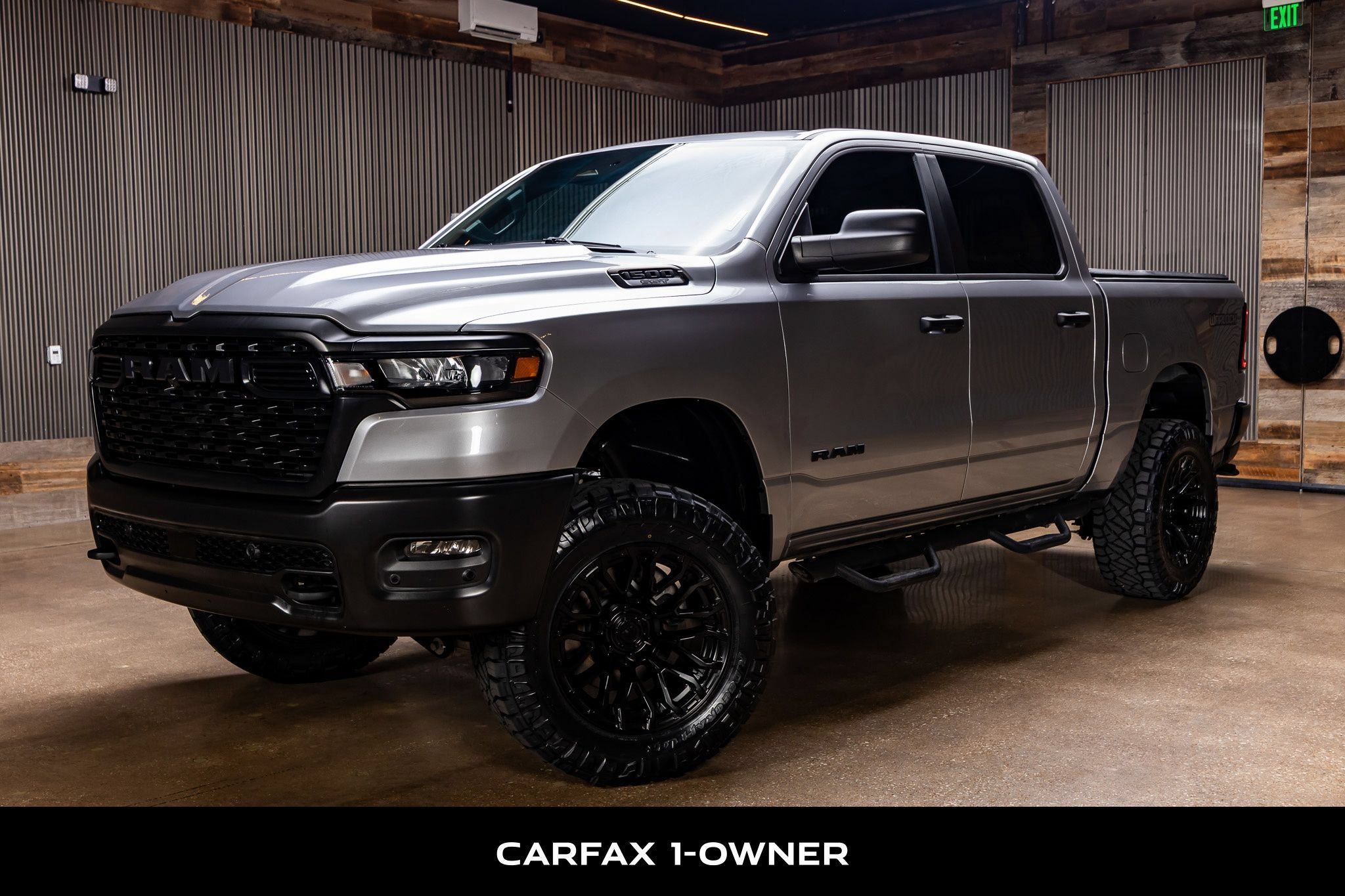 Used 2025 RAM 1500 Warlock AWD/4WD image 5