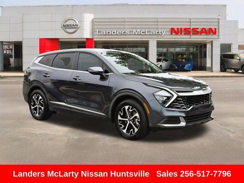 Used 2023 Kia Sportage EX FWD image 1