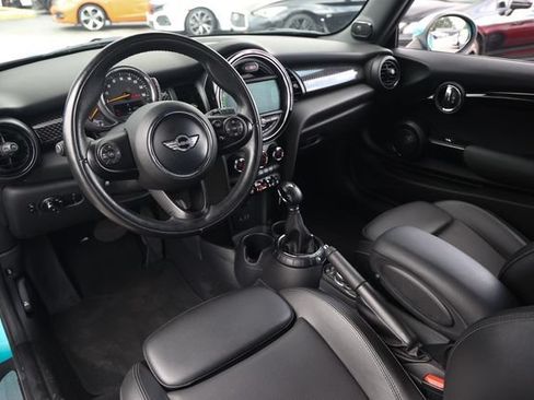 Used 2017 MINI Cooper S FWD image 6