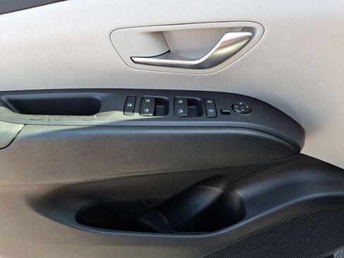 Used 2022 Hyundai Tucson SEL image 12