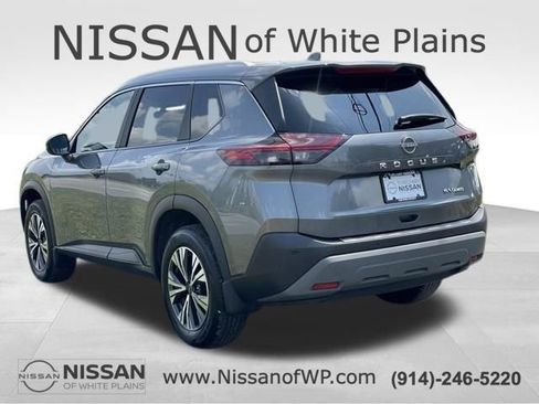 Certified 2023 Nissan Rogue SV w/ SV Premium B Package AWD/4WD image 5