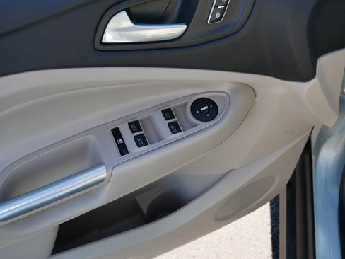 Used 2014 Ford C-MAX SE image 19