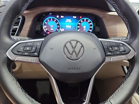 New 2026 Volkswagen Atlas SE FWD image 22