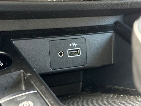 Used 2025 Nissan Kicks S image 26