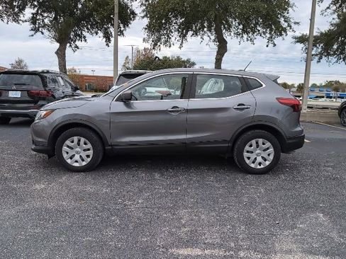 Used 2019 Nissan Rogue Sport S image 3