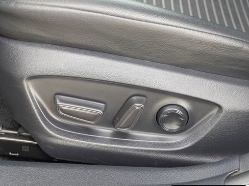 Used 2023 Toyota Camry SE image 23