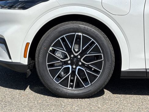 New 2026 Ford Mustang Mach-E Premium AWD/4WD image 32