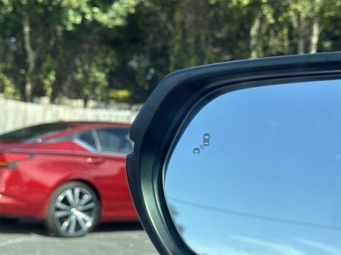 Used 2021 Honda CR-V EX image 16