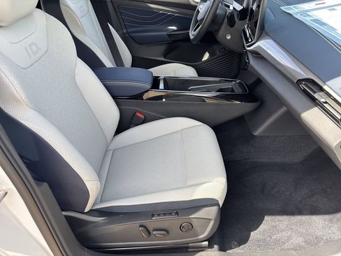 New 2026 Volkswagen ID.4 Pro S RWD image 8