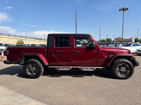 Used 2021 Jeep Gladiator Sport image 6