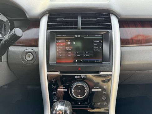 Used 2013 Ford Edge Limited FWD image 25