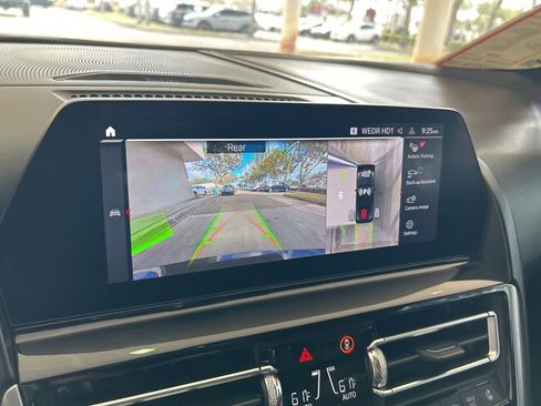 Used 2020 BMW M8 Convertible image 9