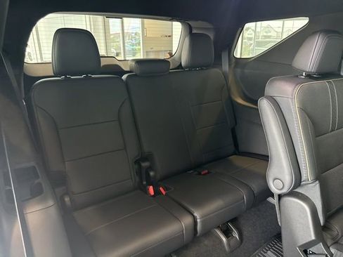 New 2025 Chevrolet Traverse High Country w/ LPO, Floor Liner Package image 13