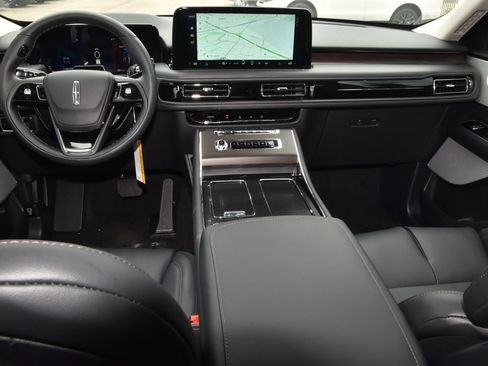 New 2026 Lincoln Aviator Reserve AWD/4WD image 17