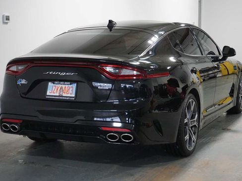 Used 2021 Kia Stinger GT2 image 7