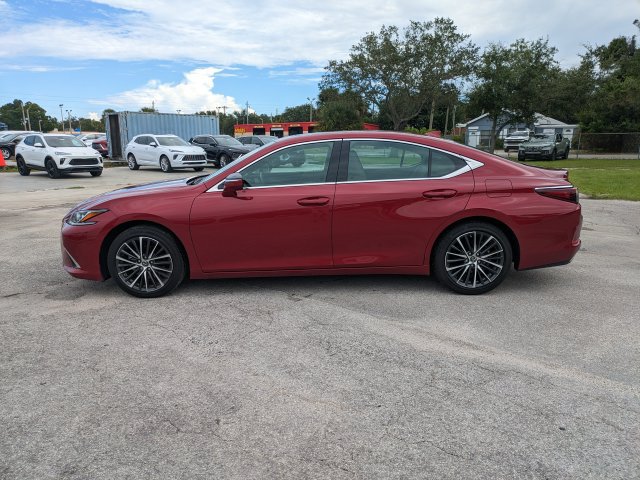 Used 2025 Lexus ES 350 w/ Premium Package FWD image 7