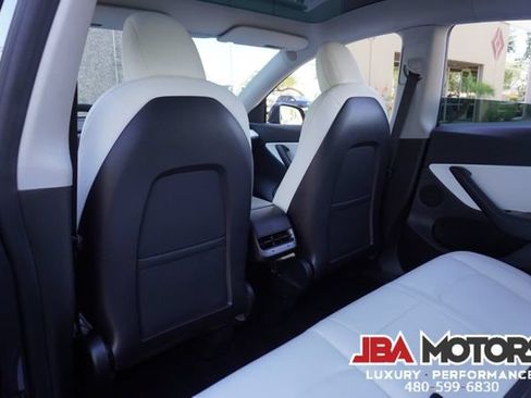 Used 2021 Tesla Model Y Long Range AWD/4WD image 7