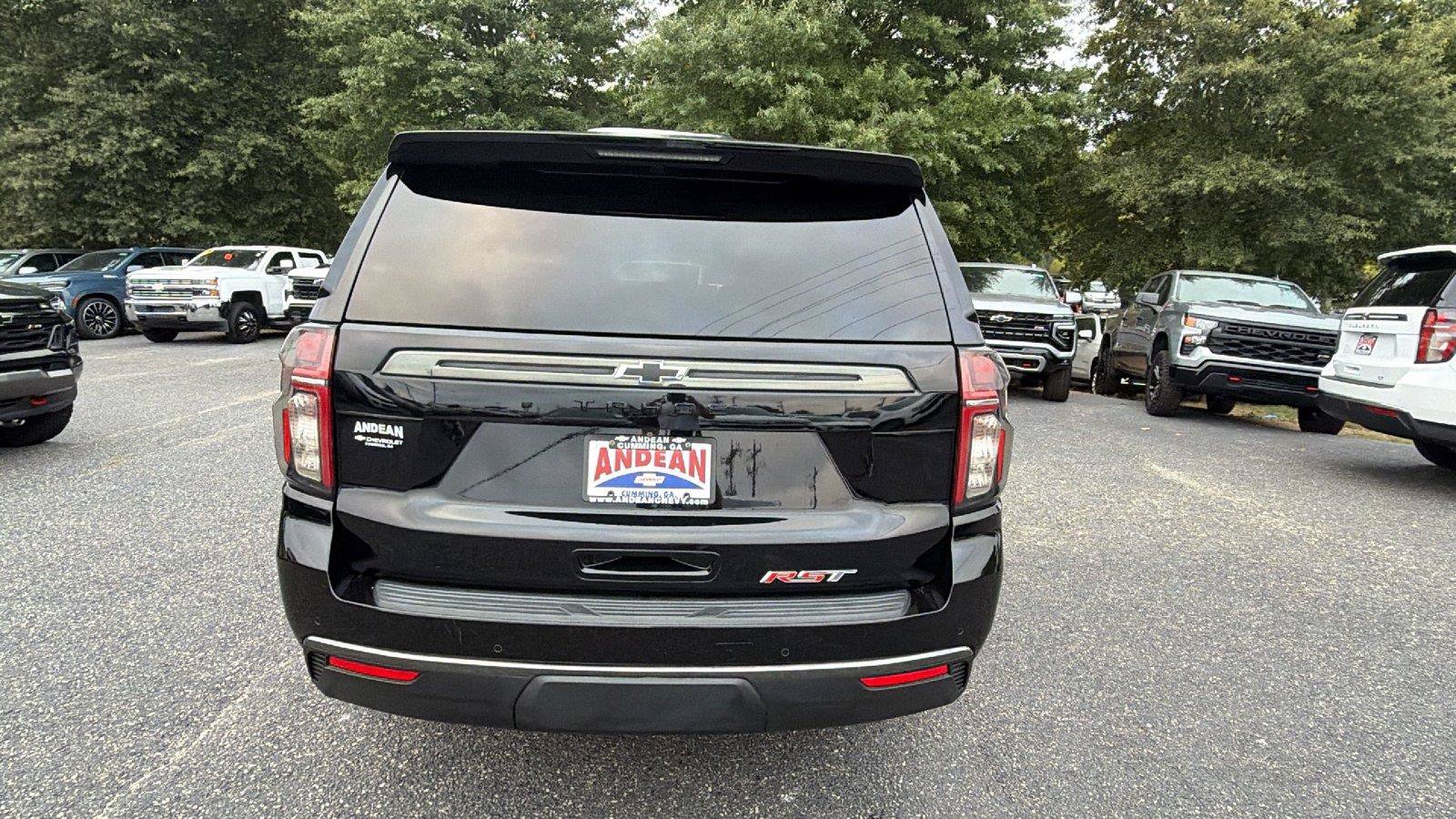 Used 2022 Chevrolet Tahoe RST w/ Luxury Package AWD/4WD image 10