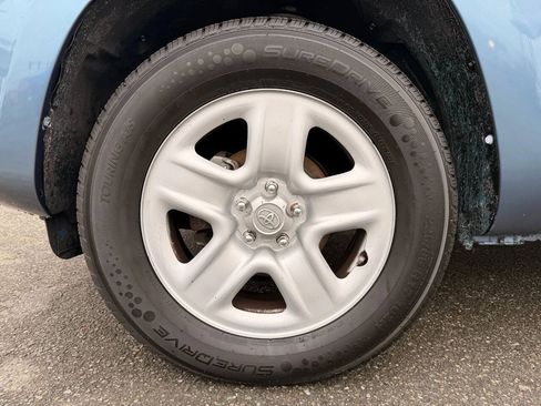 Used 2010 Toyota RAV4 4WD image 9