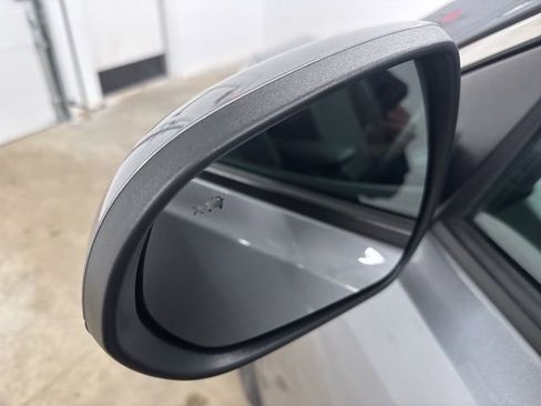 Used 2023 Buick Encore GX Select w/ Safety Package II image 9