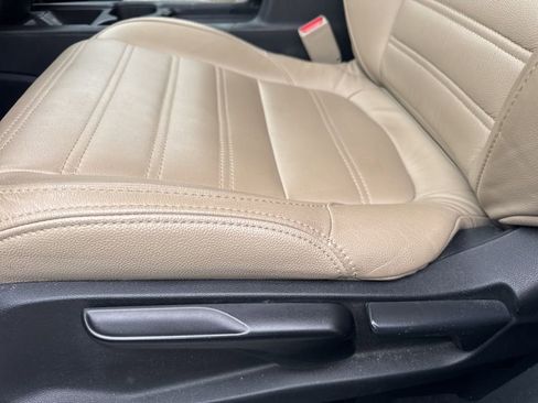 Used 2018 Honda CR-V LX image 18