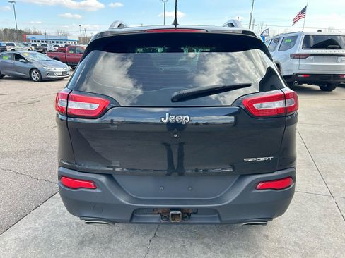 Used 2015 Jeep Cherokee Sport w/ Cold Weather Group image 6
