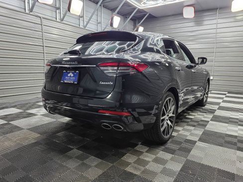 Used 2022 Maserati Levante GT AWD/4WD image 5