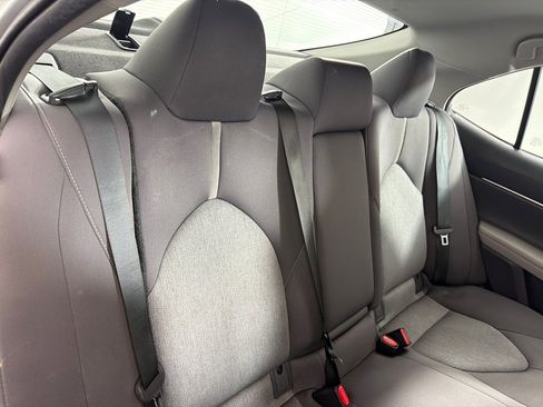 Used 2021 Toyota Camry LE FWD image 20