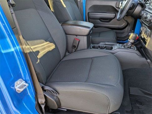 Used 2022 Jeep Wrangler Unlimited Sport image 18
