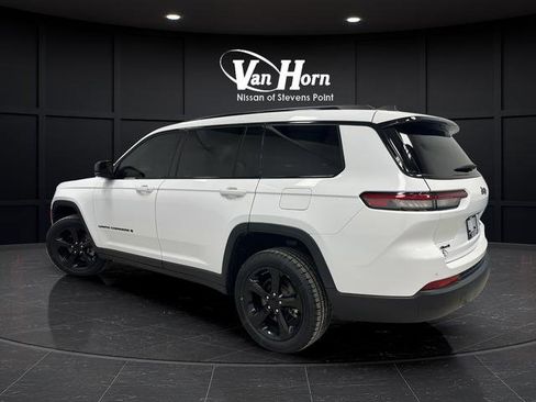 Used 2024 Jeep Grand Cherokee L Limited w/ Black Appearance Package image 5