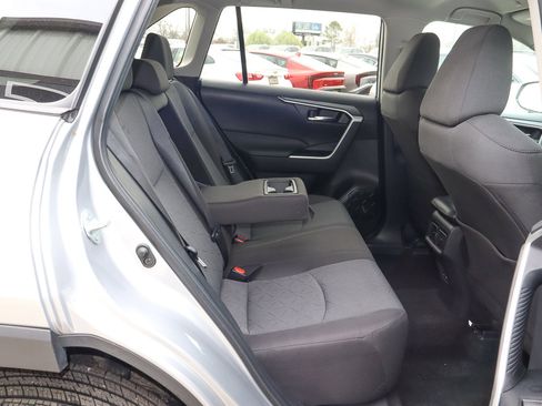 Used 2024 Toyota RAV4 XLE image 22