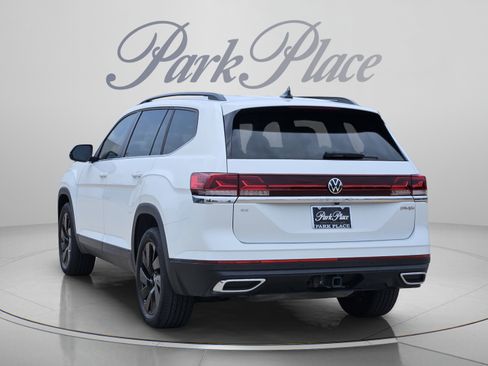 Used 2024 Volkswagen Atlas SE FWD image 3