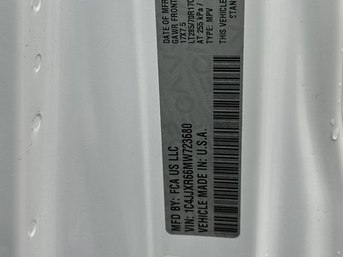 Used 2021 Jeep Wrangler Unlimited Rubicon 4xe image 30