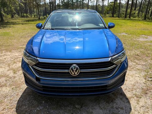 Used 2024 Volkswagen Jetta SE FWD image 8