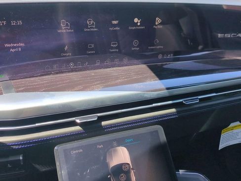 New 2026 Cadillac Escalade IQL Luxury AWD/4WD image 9