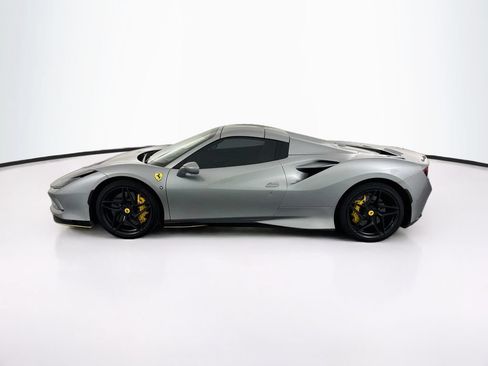 Used 2021 Ferrari F8 Tributo RWD image 39