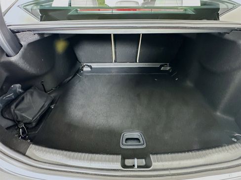 Used 2025 Mercedes-Benz C 300 Sedan image 27