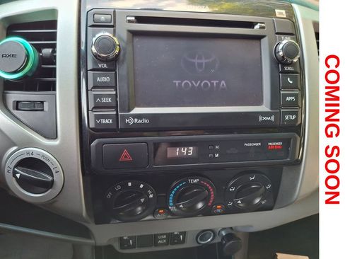 Used 2013 Toyota Tacoma 4x4 Double Cab w/ Limited Pkg image 13