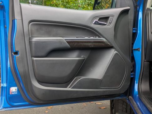 Used 2022 GMC Canyon Elevation w/ Elevation Premium Package image 11