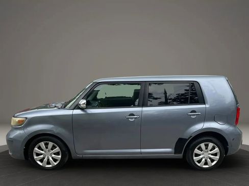 Used 2010 Scion xB image 4