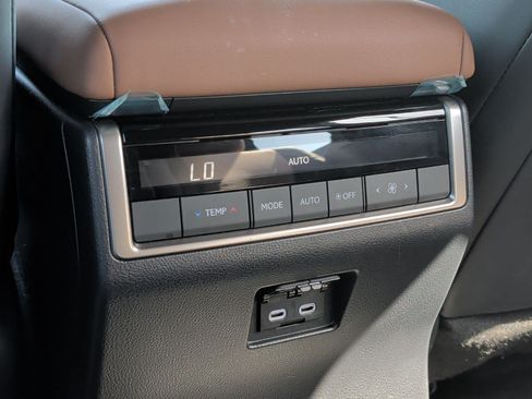 Certified 2025 Lexus GX 550 AWD/4WD image 26
