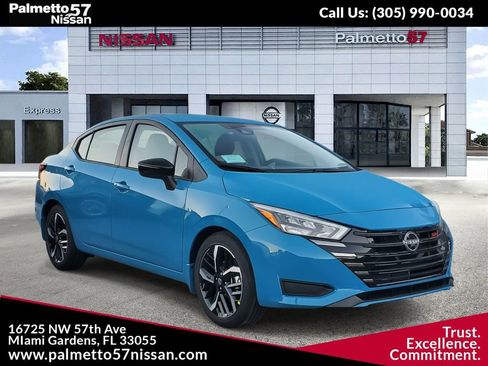 New 2025 Nissan Versa SR w/ Trunk Package image 1