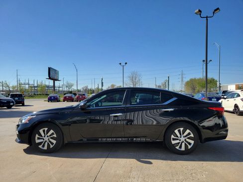 Used 2020 Nissan Altima 2.5 S image 4