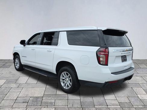 Used 2021 Chevrolet Suburban LT RWD image 5