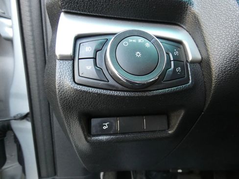 Used 2017 Ford Explorer XLT w/ Equipment Group 202A image 65