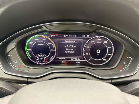 Used 2020 Audi Q5 e Premium w/ Convenience Package image 33