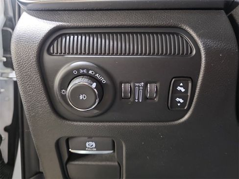 Used 2024 Jeep Wagoneer Series II image 28