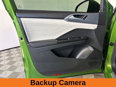 Used 2025 Volkswagen Taos SEL w/ Black Wheel Plus Package image 9