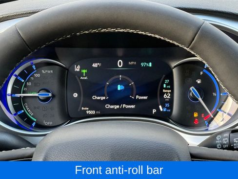 Used 2023 Chrysler Pacifica Touring-L w/ Uconnect Theater Family Group image 41